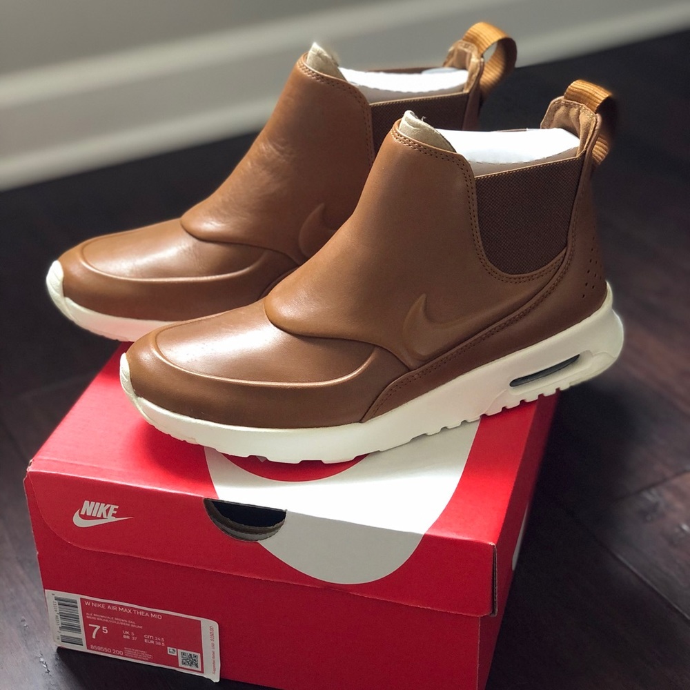 Nike Air Max Thea Mid “Ale Brown”